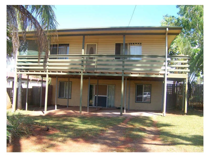 2 Pharlap St, Russell Island QLD 4184