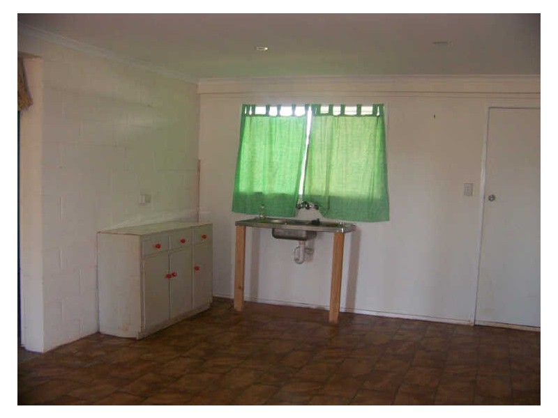 2 Pharlap St, Russell Island QLD 4184