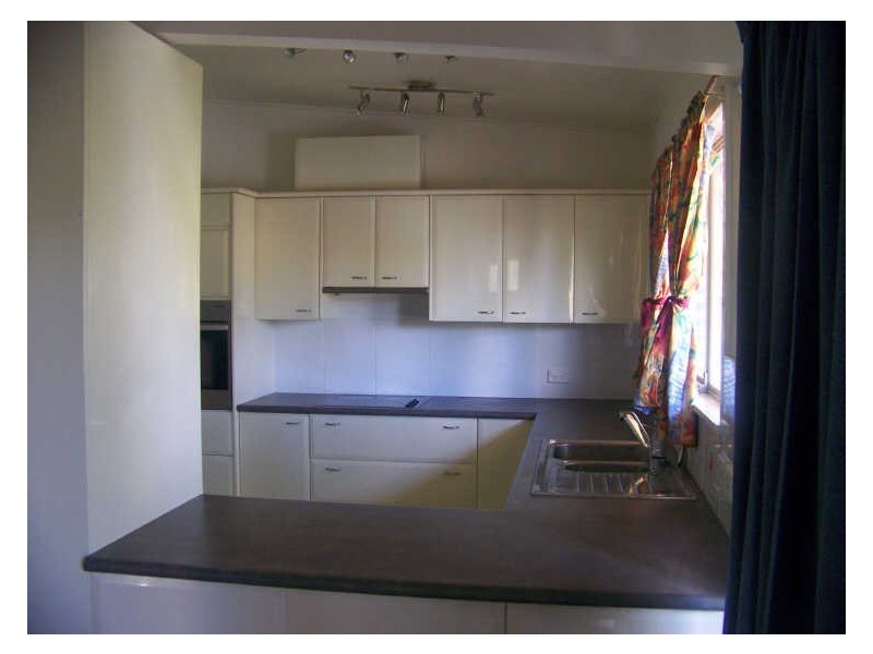 2 Pharlap St, Russell Island QLD 4184