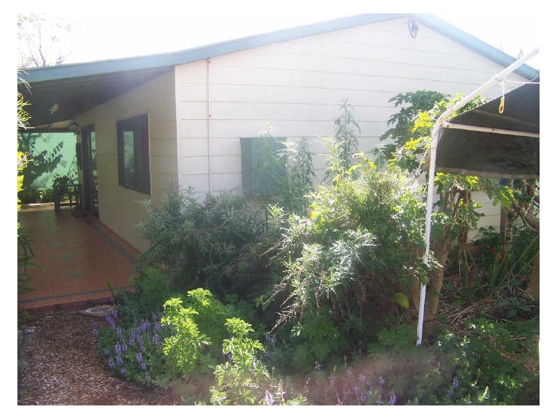 55 Laurel St, Russell Island QLD 4184