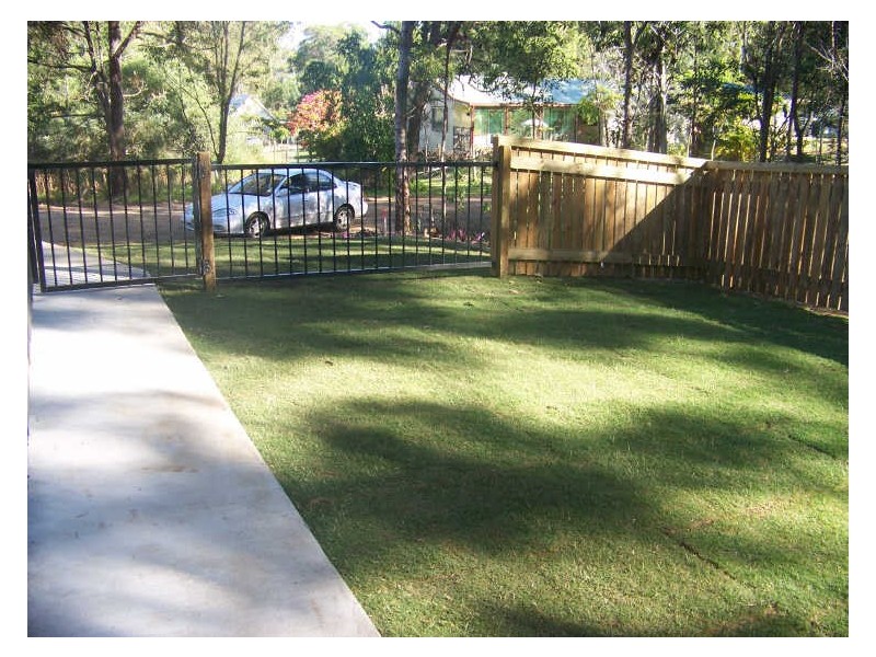 5 Ash St, Russell Island QLD 4184