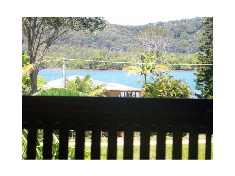 13 Zephyr St, Russell Island QLD 4184