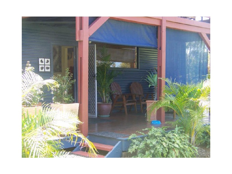 13 Zephyr St, Russell Island QLD 4184