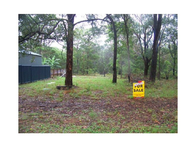 16 Bowen Ave, Russell Island QLD 4184