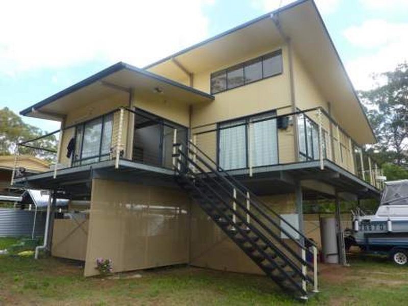 8 Gilcrest, Russell Island QLD 4184