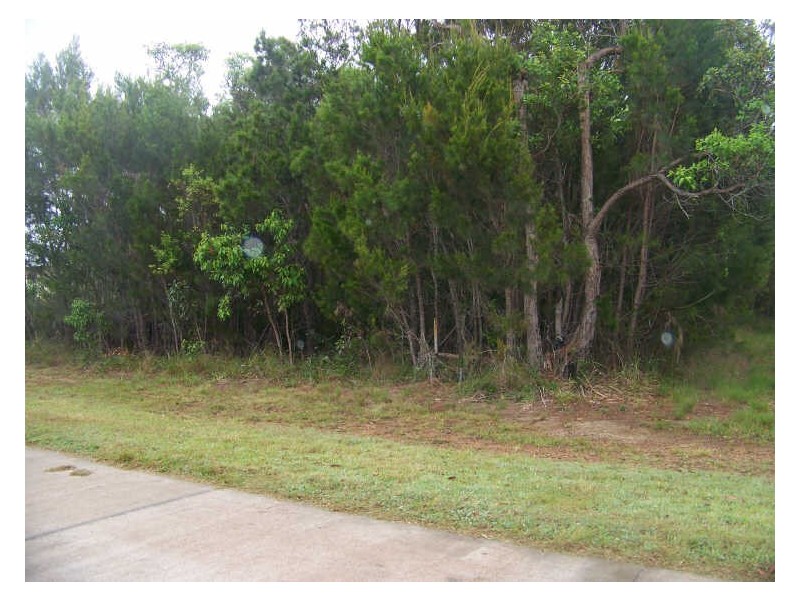 12 Bay Dve, Russell Island QLD 4184