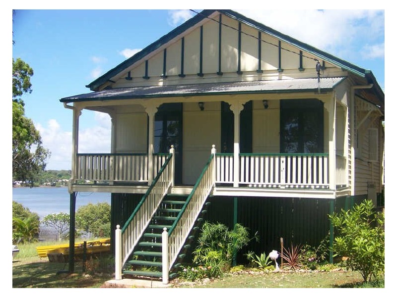 12 Thompson, Russell Island QLD 4184