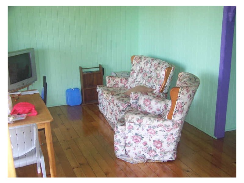 12 Thompson, Russell Island QLD 4184