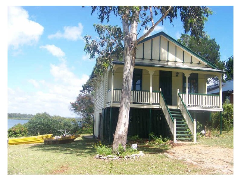 12 Thompson, Russell Island QLD 4184