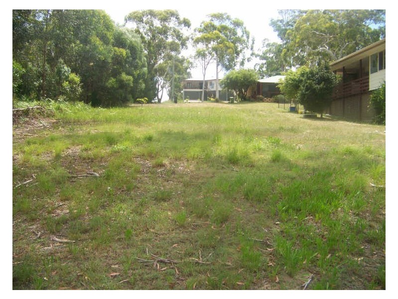 8 Seaview, Russell Island QLD 4184