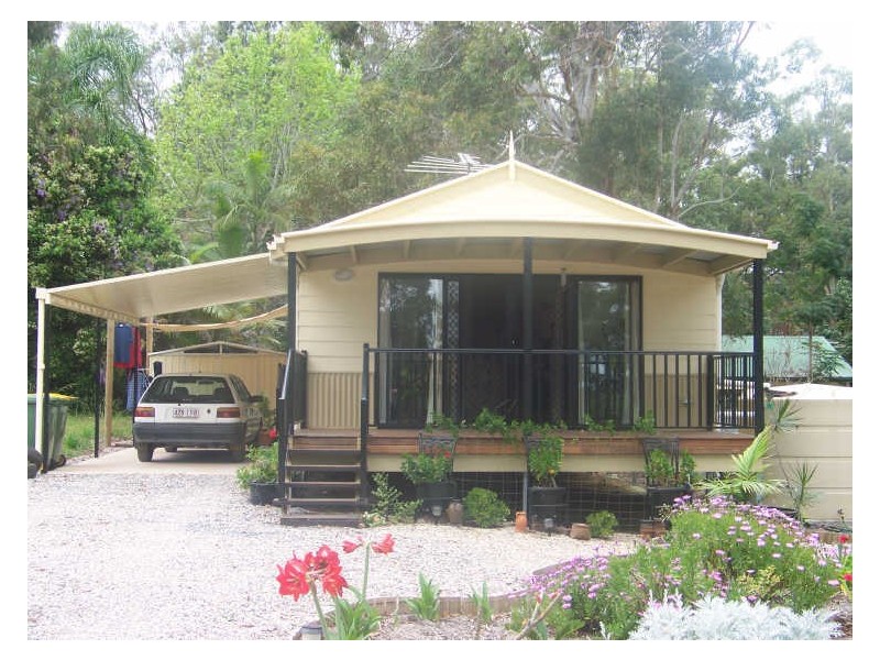 17 Deenya Pde, Russell Island QLD 4184