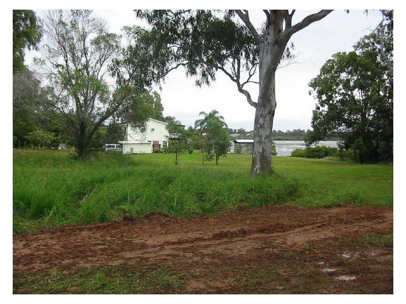 5 Thompson, Russell Island QLD 4184
