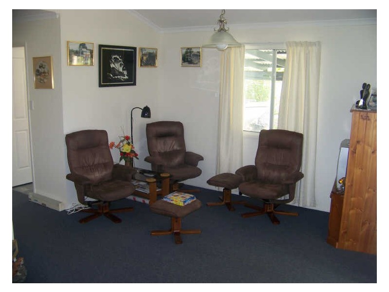 27 Toolona Ave, Russell Island QLD 4184