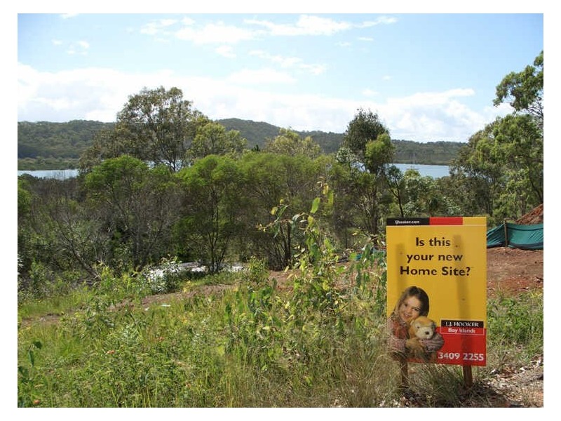 12 Crescent Drive, Russell Island QLD 4184
