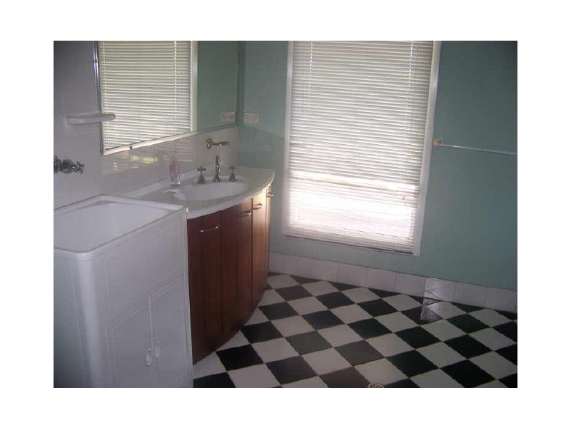 Russell Island QLD 4184