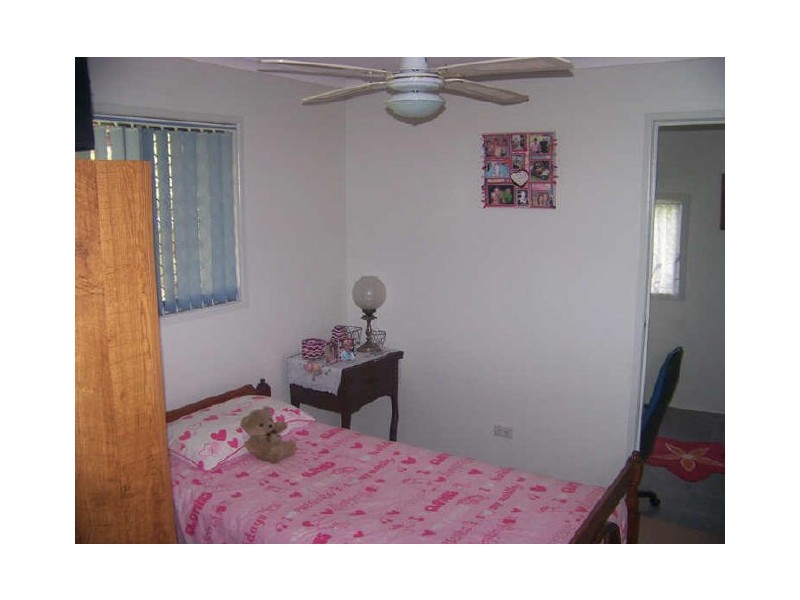 4 Lowther Street, Russell Island QLD 4184