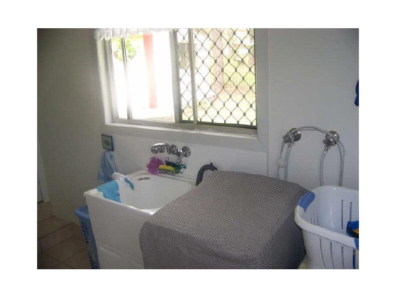 4 Lowther Street, Russell Island QLD 4184
