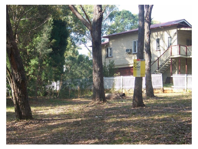 39 Borrows St, Russell Island QLD 4184