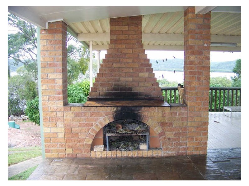 70 Canaipa Point Dve, Russell Island QLD 4184