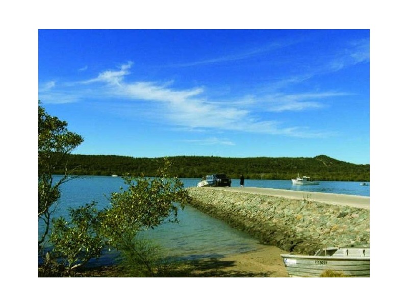 4 Maybrook ave, Russell Island QLD 4184