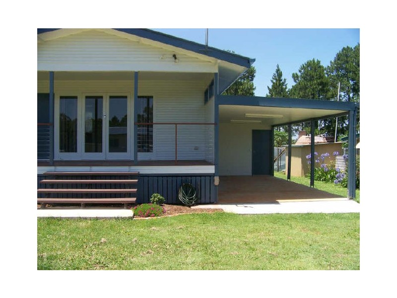 20 Banksia St, Russell Island QLD 4184
