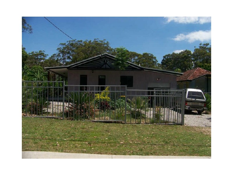 48 Rossi St, Russell Island QLD 4184