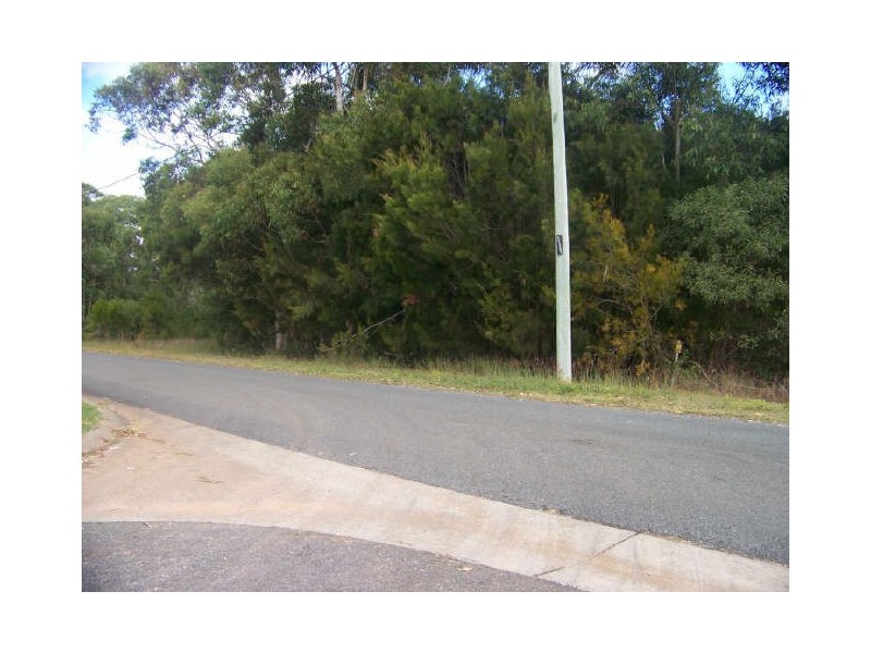 12 Waratah St, Russell Island QLD 4184