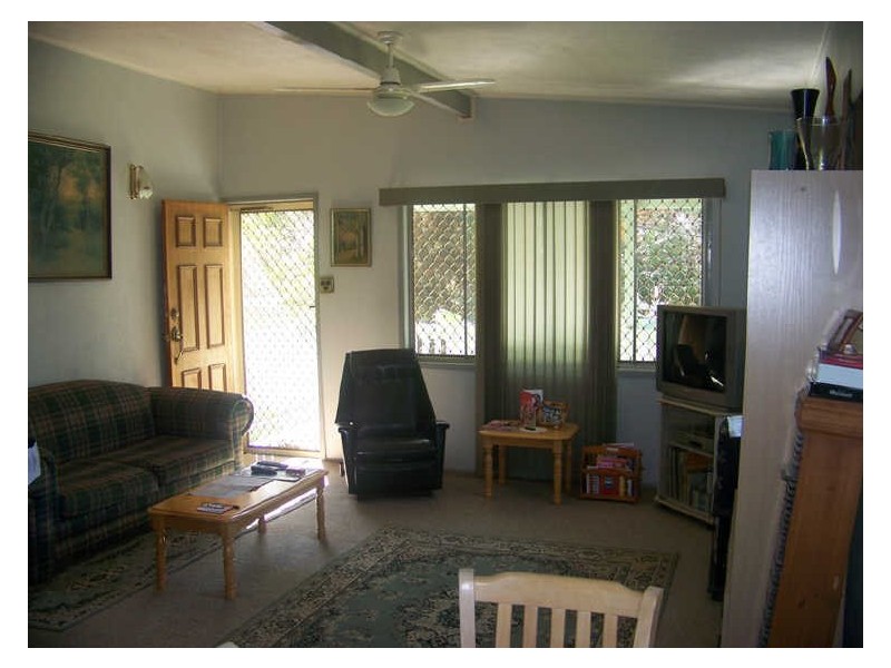 24 Forest Hill Rdr, Russell Island QLD 4184