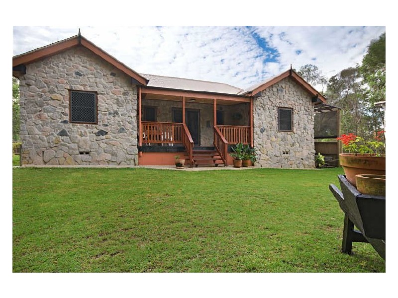 67 Harvey St, Russell Island QLD 4184