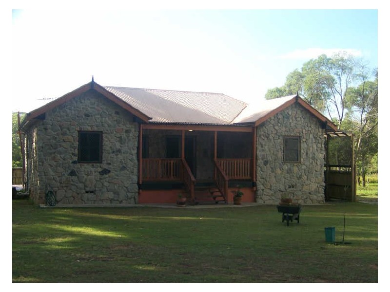 67 Harvey St, Russell Island QLD 4184