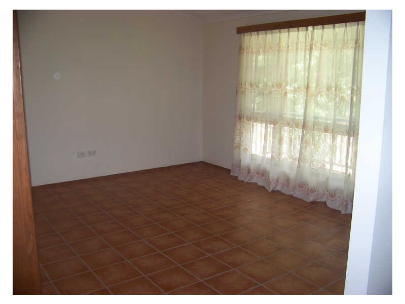 11 Borrows Street, Russell Island QLD 4184