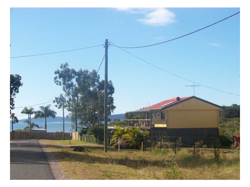 37 Wilma Cres, Russell Island QLD 4184