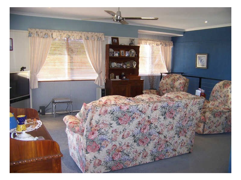 37 Wilma Cres, Russell Island QLD 4184