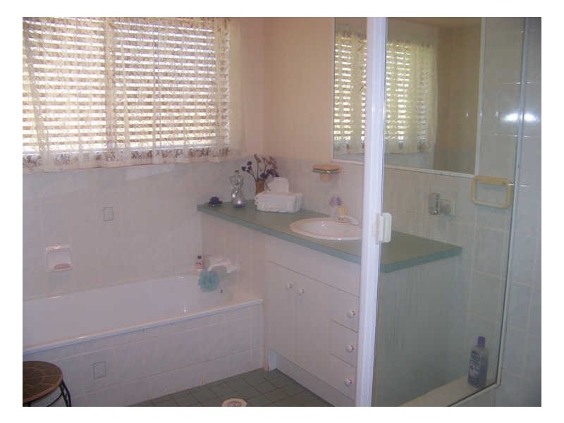 1 Wilma Cres, Russell Island QLD 4184