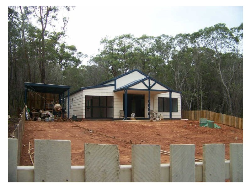 25 Fenton St, Russell Island QLD 4184