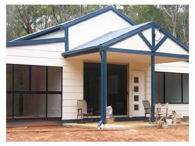 25 Fenton St, Russell Island QLD 4184