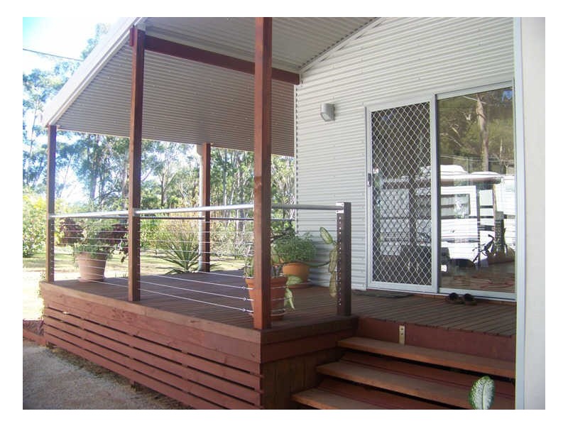 9 Warrie Rd, Russell Island QLD 4184