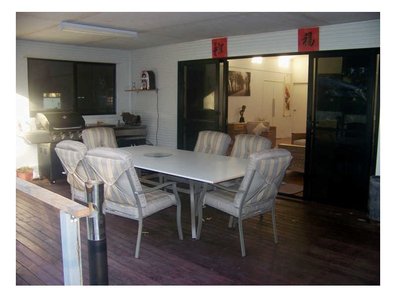 49 Hemp Hill Rd, Russell Island QLD 4184