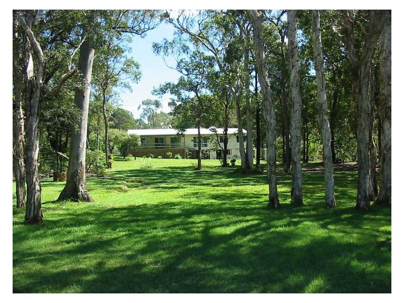 17 Wilma Cres, Russell Island QLD 4184