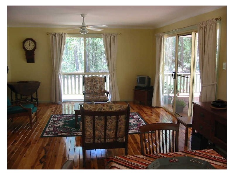 17 Wilma Cres, Russell Island QLD 4184