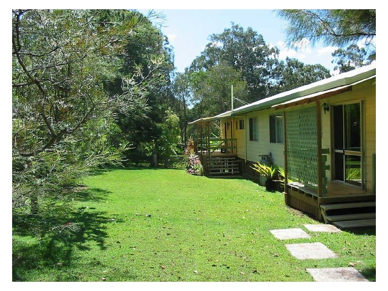 17 Wilma Cres, Russell Island QLD 4184
