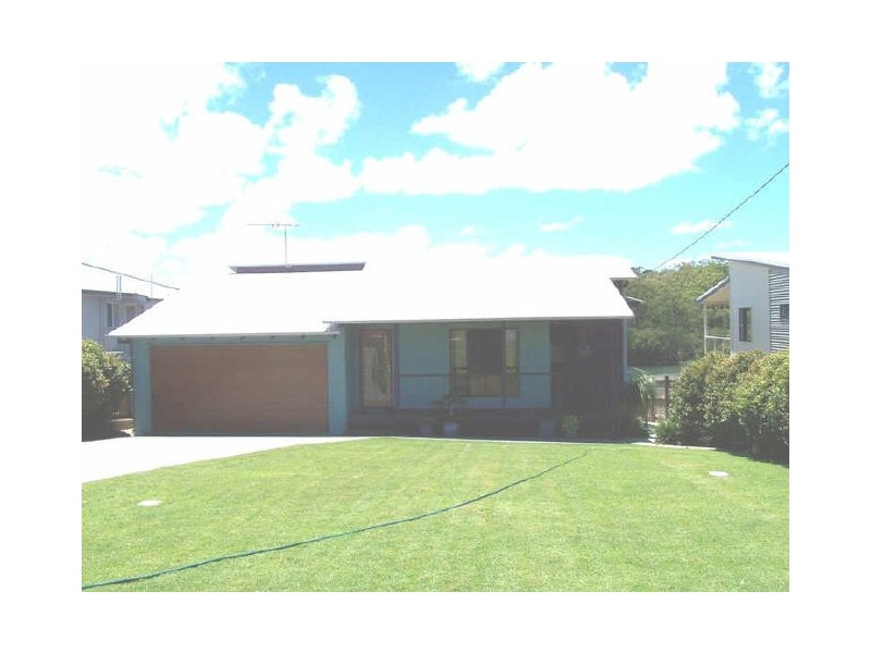 17 Wilma Cres, Russell Island QLD 4184
