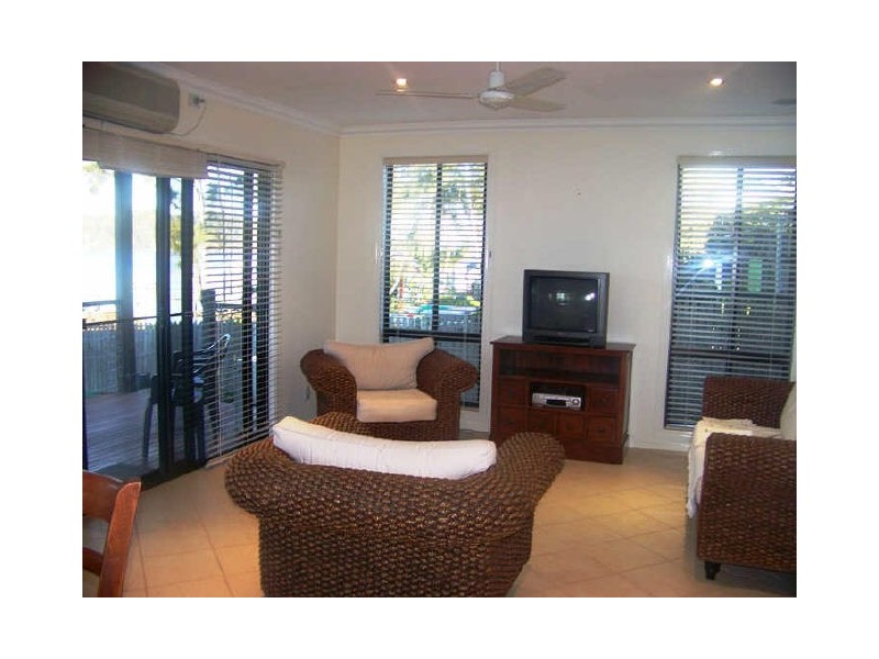 Russell Island QLD 4184