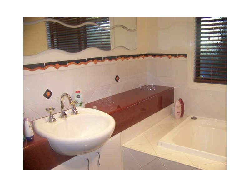 Russell Island QLD 4184