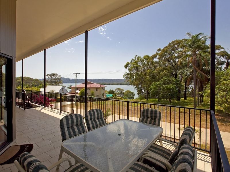 9 Aquarius Road, Russell Island QLD 4184
