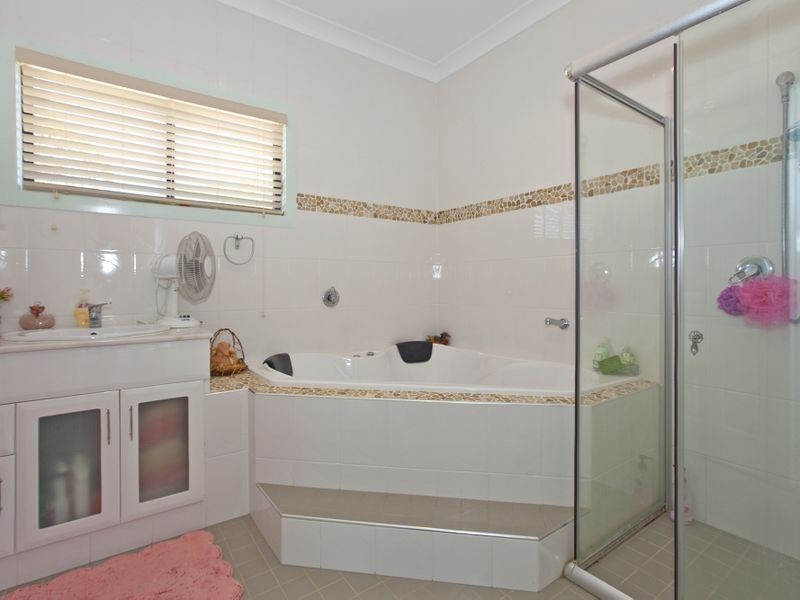 9 Aquarius Road, Russell Island QLD 4184