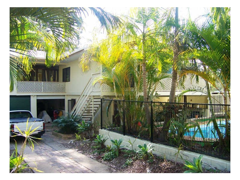 20 Jasper St, Russell Island QLD 4184