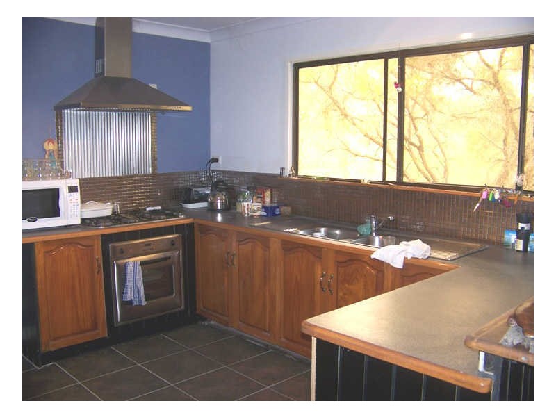 20 Jasper St, Russell Island QLD 4184