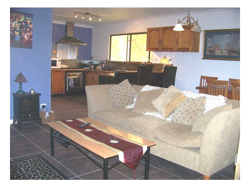 20 Jasper St, Russell Island QLD 4184