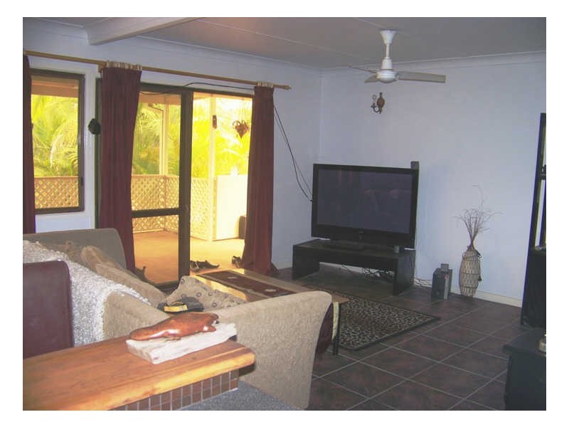 20 Jasper St, Russell Island QLD 4184